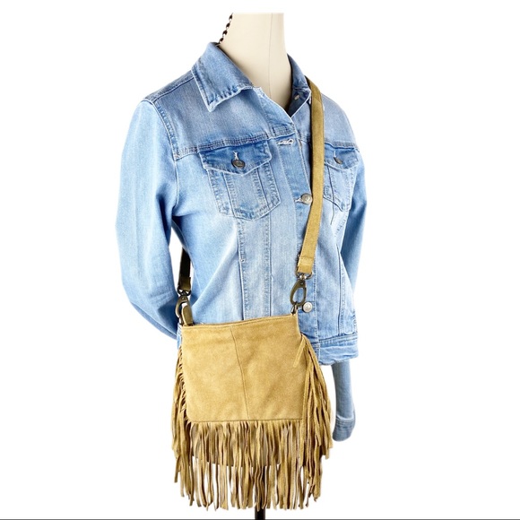 Forever 21 Handbags - Forever 21 Tan Fringe Crossbody Purse Bag Camel